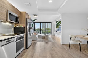Fridge, microwave, oven, stovetop - Luxury 1 BR Hyde Midtown Walk to Design District and Walk Evreywhere. (Miami)