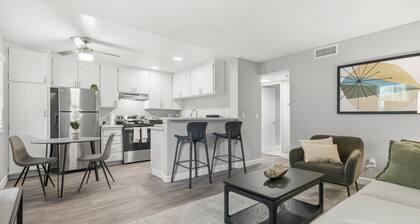 Modern Newly Furnished Napa 1BR | Pool, Gym, Patio