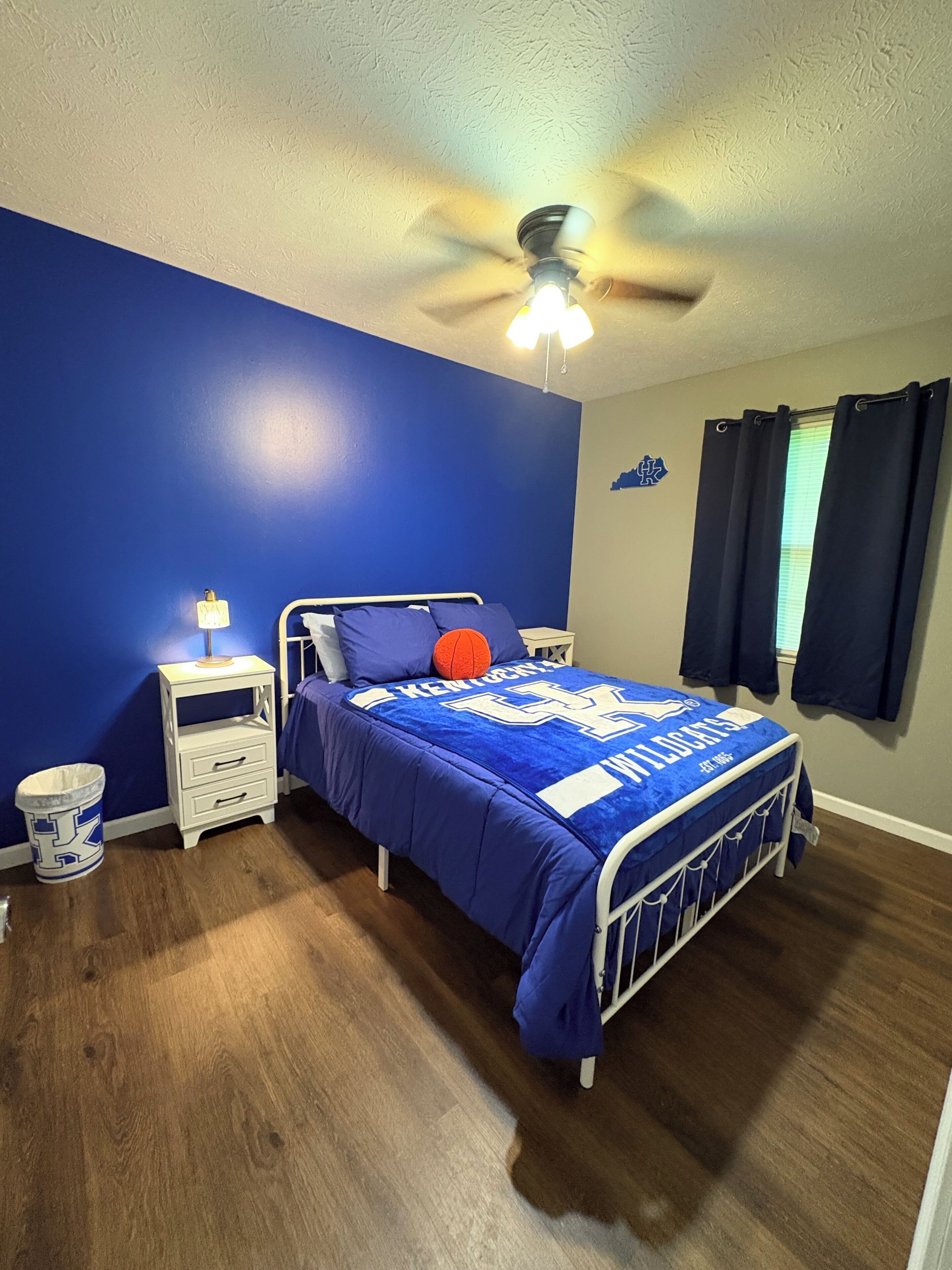 2 habitaciones, tabla de planchar con plancha y wifi gratis 
