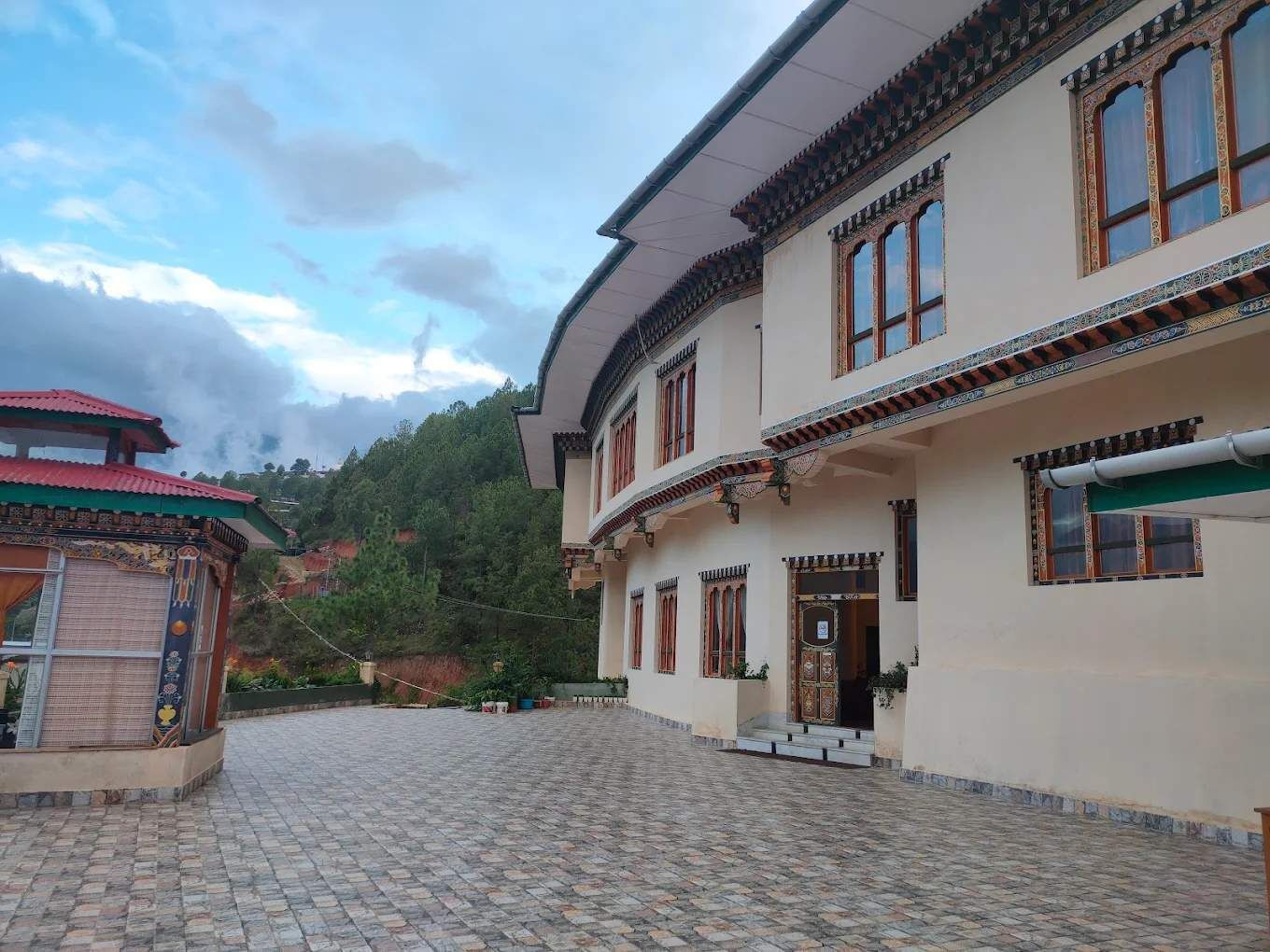 Ngoại thất