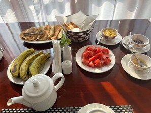 Daily full breakfast for a fee