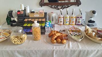 Petit déjeuner buffet compris tous les jours