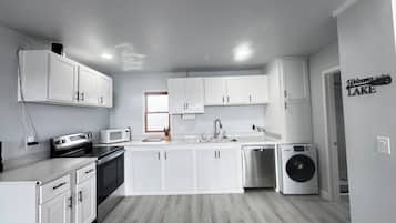 Microwave, oven, stovetop, dishwasher