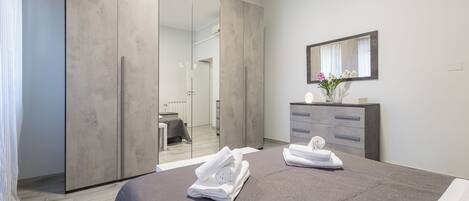 1 bedroom, WiFi, bed sheets, wheelchair access