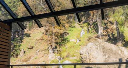 Rest with the best view of the waterfall I Ayres del Bosque Accommodations