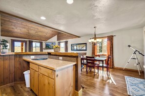 Interior - Glacier River Ranch - Flathead (Columbia Falls)