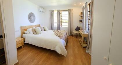 Two Bedroom Treehouse inspired home with amazing views of Beau Vallon