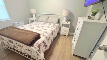 2 chambres, coffres-forts dans les chambres, Wi-Fi, draps fournis