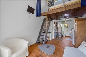 Fernseher, Stereoanlage