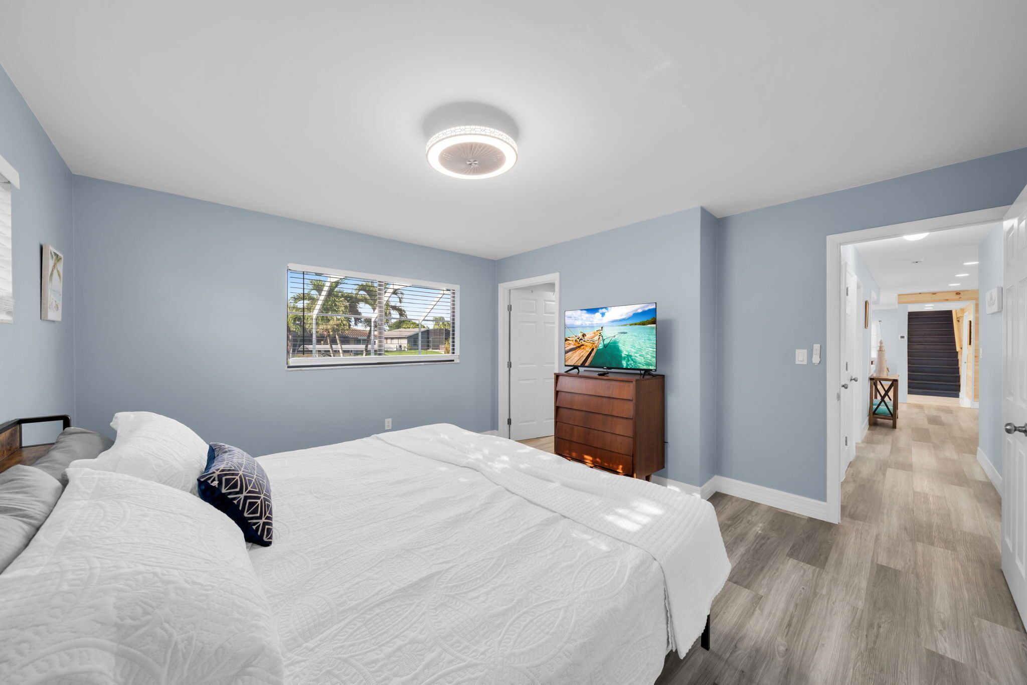 4 bedrooms, WiFi, bed sheets