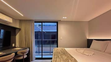 Standard Studio | Free WiFi