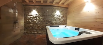 Gîte de Preney: Ferienhaus mit privater Terrasse und Garten