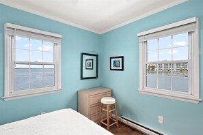 1 bedroom, WiFi, bed sheets - Bayfront Condo with Great Location in Ocean City (Ocean City)