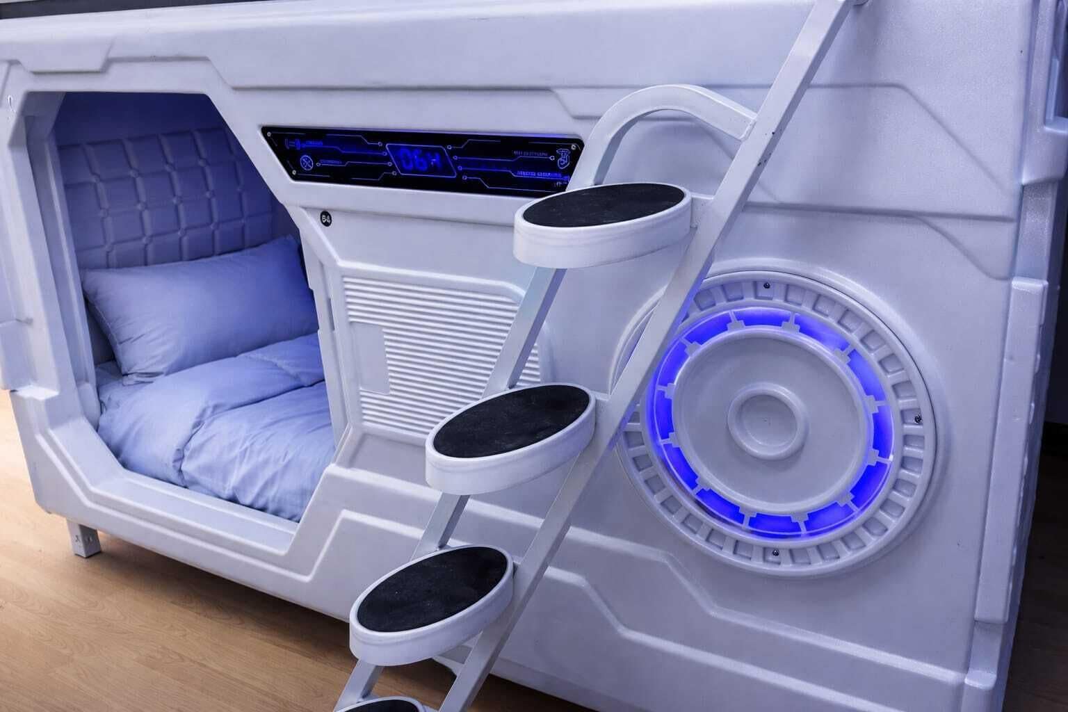 Chambre Double | Matelas Select Comfort, espace de travail pour ordinateur portable