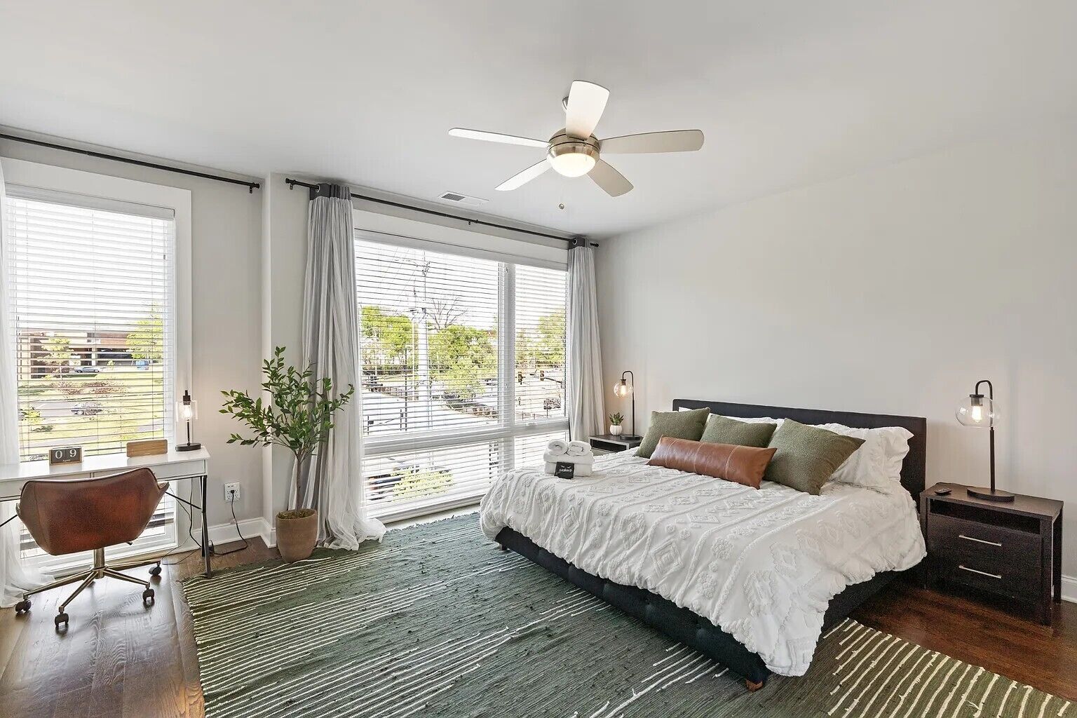 3 chambres, bureau, lit parapluie, Wi-Fi gratuit