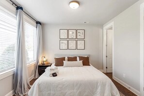 3 bedrooms, desk, travel cot, free WiFi - Wedgewood Houston Townhouse minute from Downtown Nashville + GEODIS Stadium (Nashville)