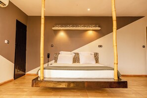 Classic Double Room | In-room safe, desk, blackout curtains, soundproofing - Hôtel Hacienda Ouagadougou (Ouagadougou)