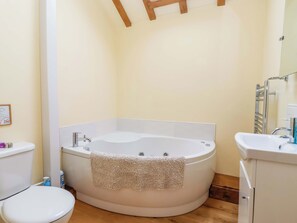 Shower - The Owl Barn Cottage (York)