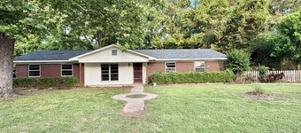 Spacious 3BR Home. Sleeps 8. Quiet Area. Close to Town.
