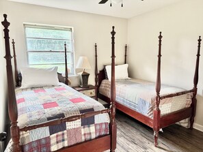 3 bedrooms, WiFi, bed sheets