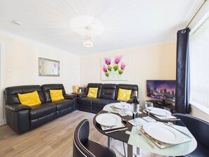 Living area - Amazing Place Aviemore (Aviemore)