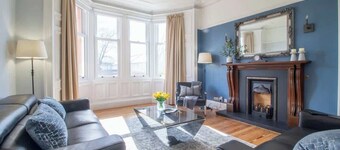 Ravenswood Stunning Historic 1910 Sandstone Villa