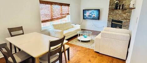 House, 4 Bedrooms, Accessible, Patio | Dining room