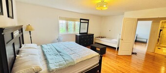 5 Star Full House 5 Bedrms, 5 Beds, 3 Bath Airport