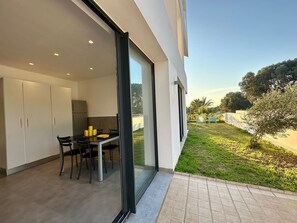 Villa, 4 Bedrooms, Private Pool, Ocean View | Outdoor dining - Gold Palms 4 Bedroom Villa (La Marsa)