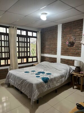 1 bedroom, in-room safe, iron/ironing board, free WiFi