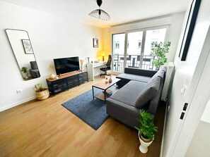 Living area - Céline 21  (Levallois-Perret)