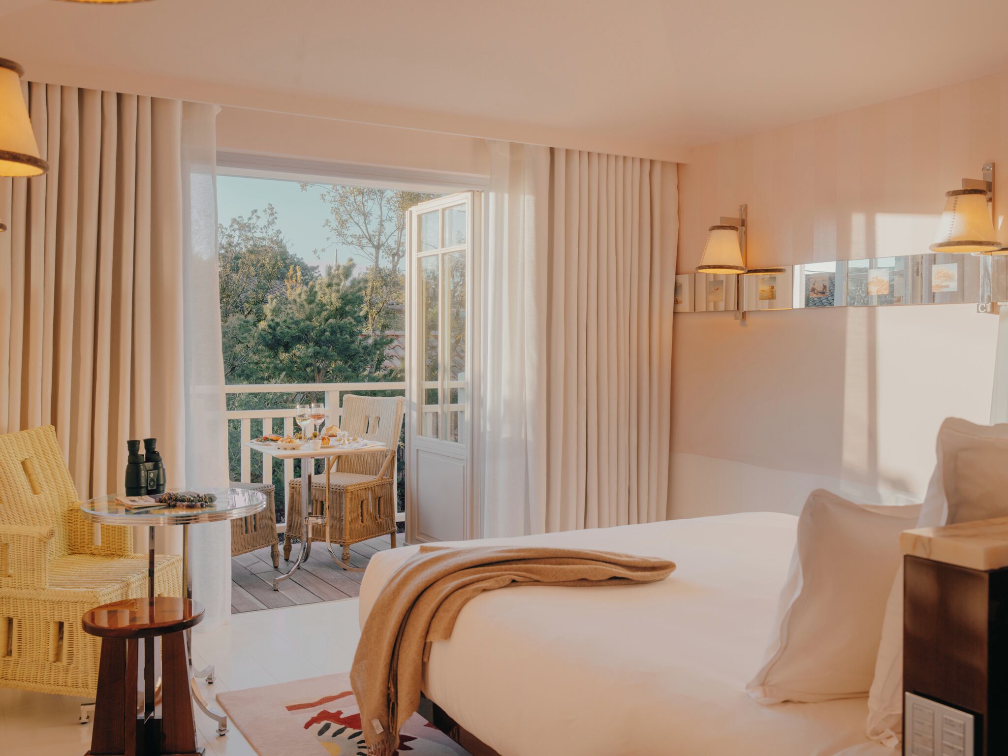 Deluxe Double Room, Garden View | In-room safe, free WiFi