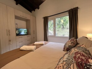 2 chambres, accès au Wi-Fi (inclus), literie fournie