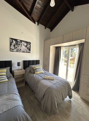 2 bedrooms, free WiFi, bed sheets