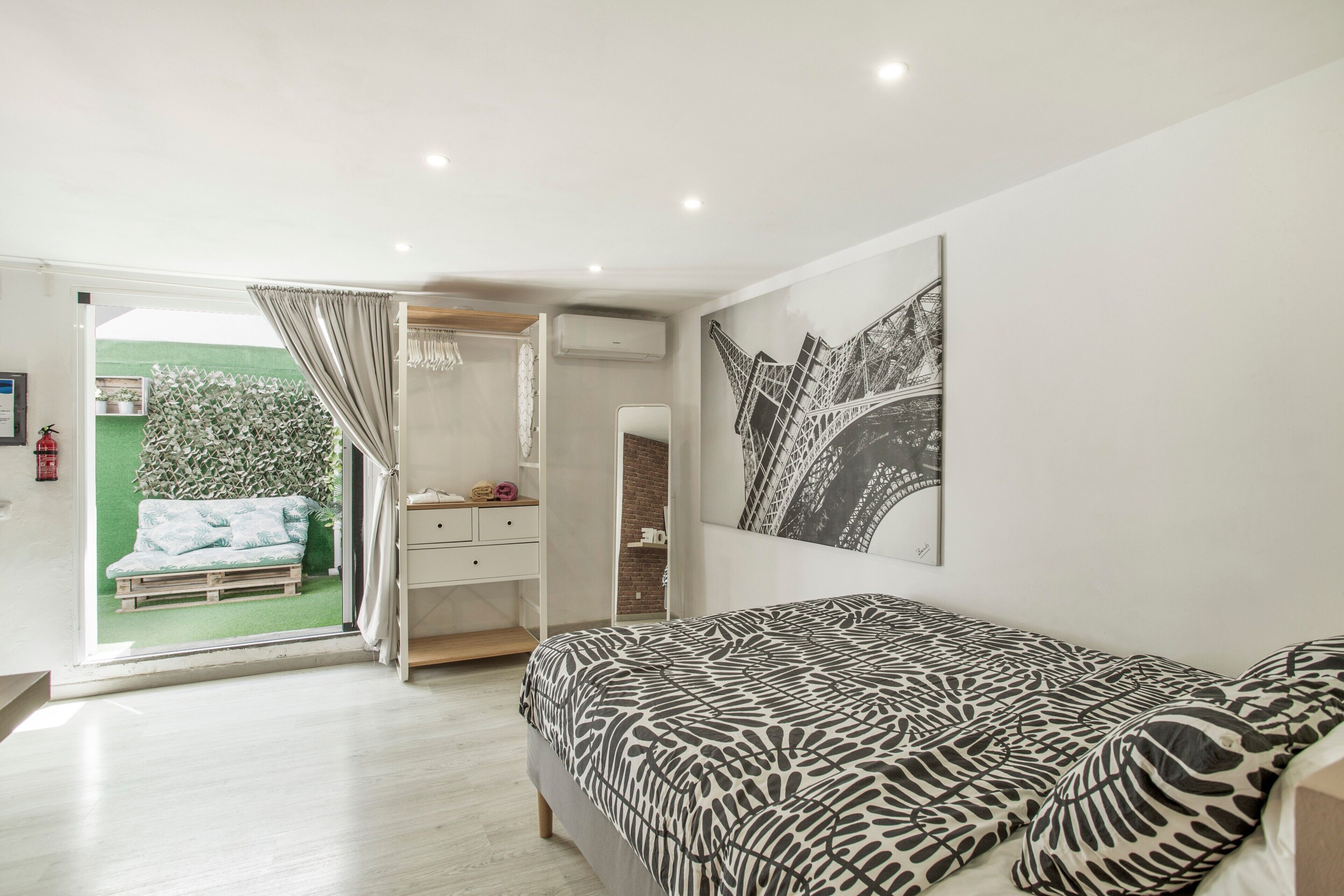1 bedroom, iron/ironing board, WiFi, bed sheets
