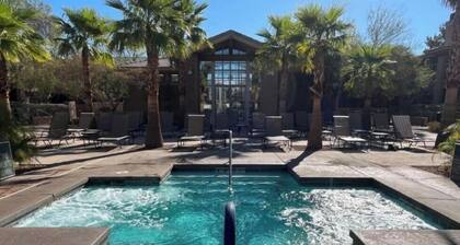 Las Vegas Fabulous 2 BR, 2 BA w/ full kitchen resort with fitness room Game Room