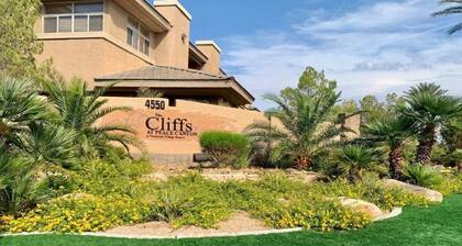 Las Vegas Fabulous 2 BR, 2 BA w/ full kitchen resort with fitness room Game Room