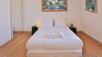 4 bedrooms, free WiFi, bed sheets
