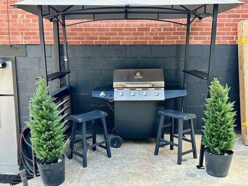 Family House w/ Creek, Fire pit & Yoga Deck
