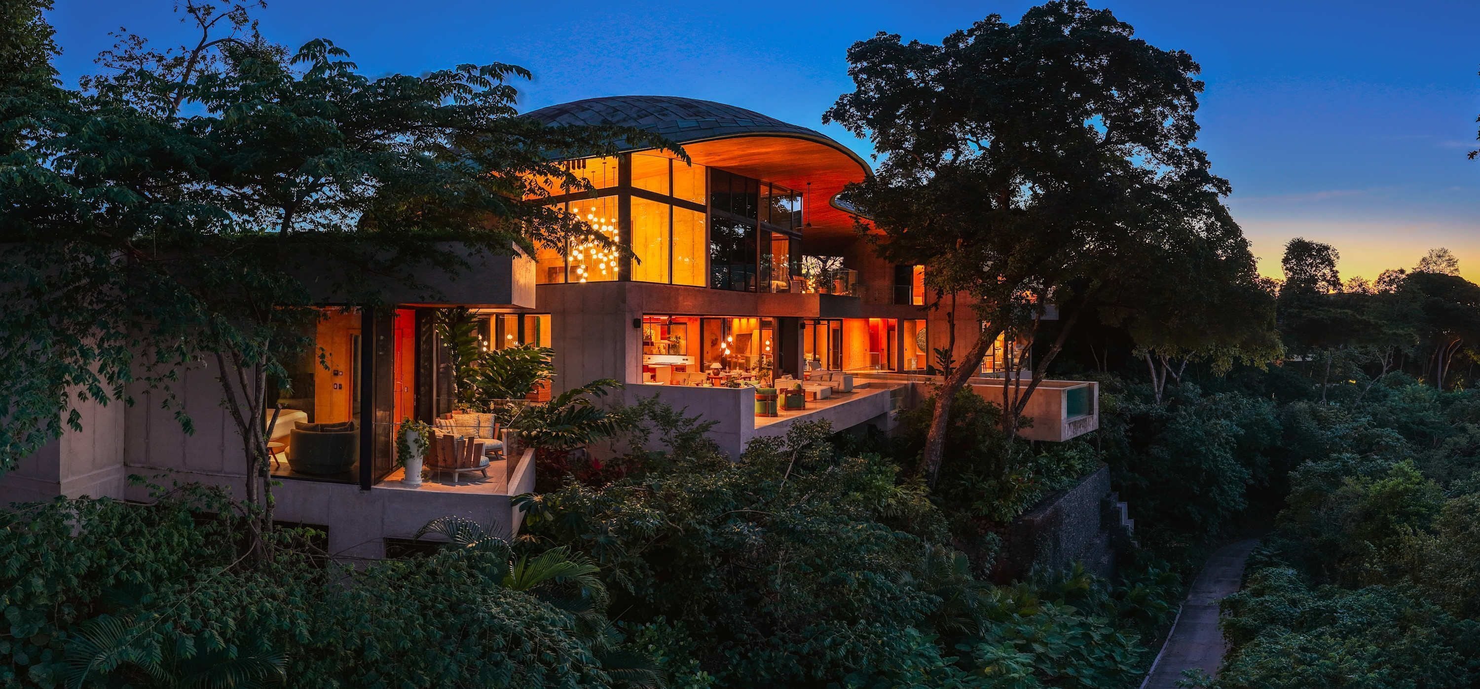 House | 4 bilik tidur 