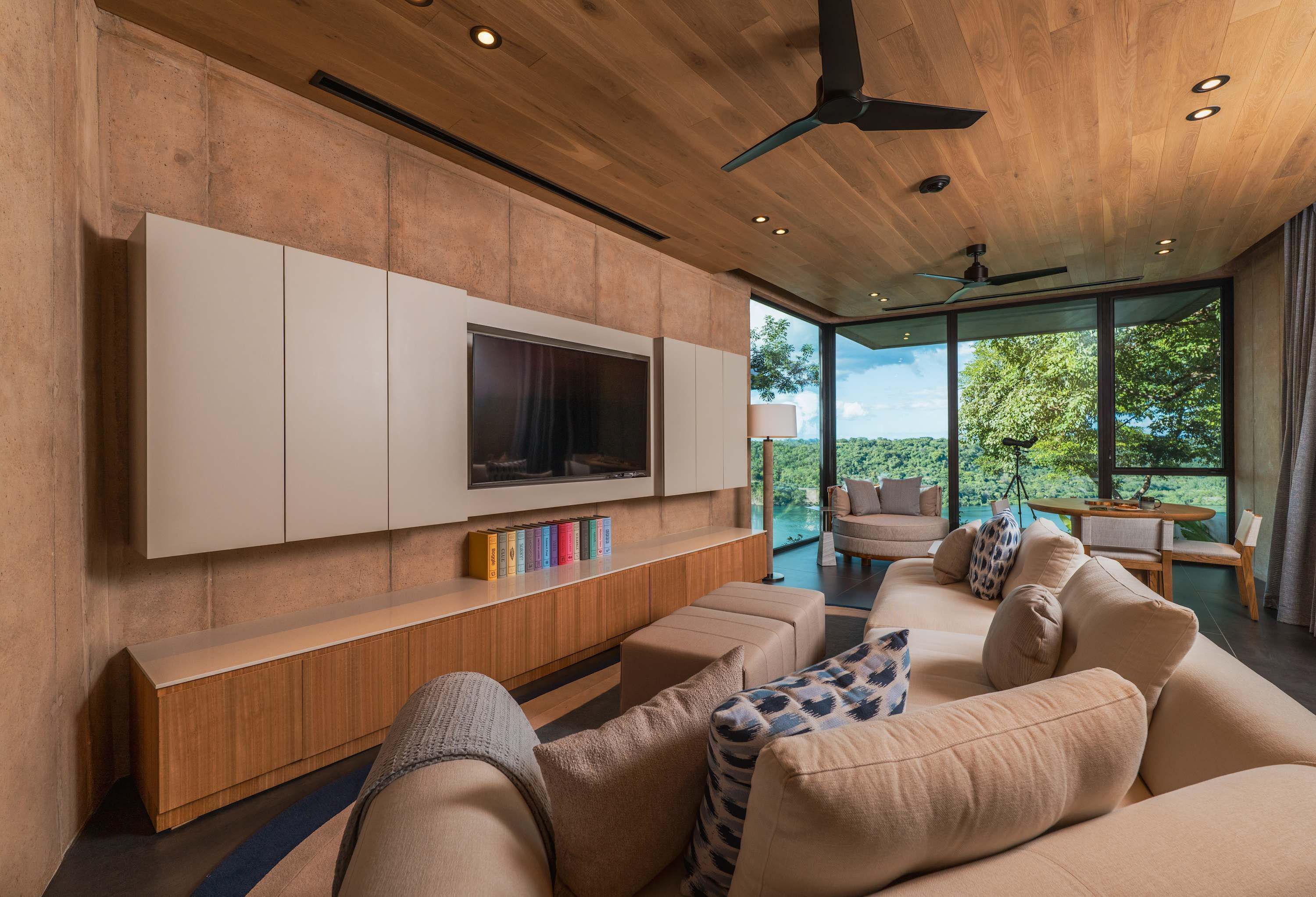 House | 4 bilik tidur 