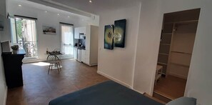 1 habitación, escritorio, wifi gratis y ropa de cama 