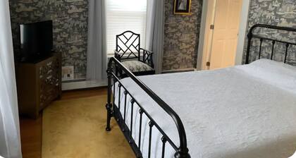 Cozy 1-bedroom lodging in Westfield's Historic YWCA -Queen size bed