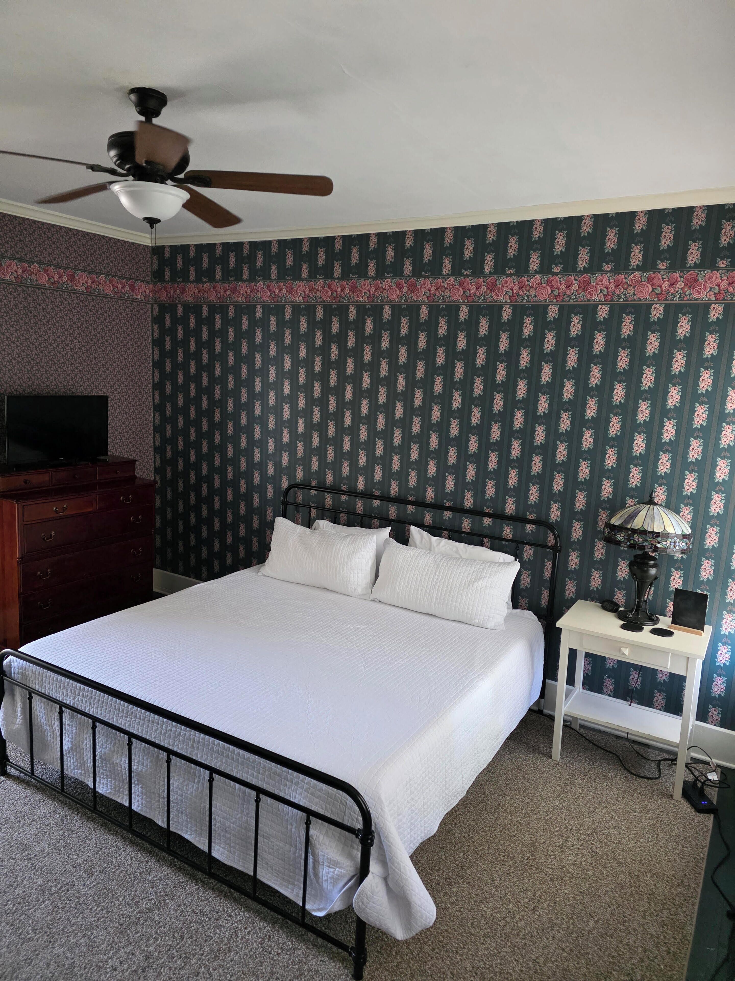 1 bedroom, iron/ironing board, WiFi, bed sheets