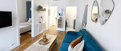 Comfort Apartment, City View