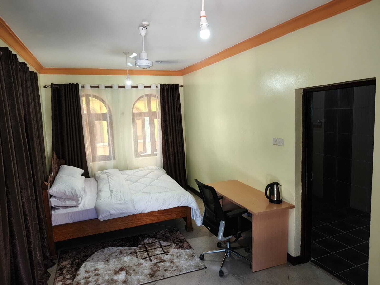 1 slaapkamer, een bureau, gratis wifi, beddengoed