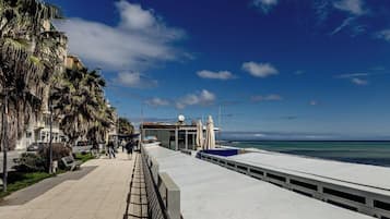 Uitzicht op strand/zee