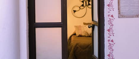 Family Quadruple Room, Private Bathroom, City View | Interior