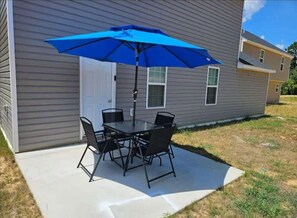 House - Great Value New Modern Spacious Home (Greensboro)