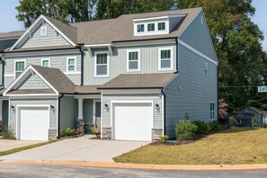 3 bedrooms - Brand New Townhome 2024 Great Deal (Greensboro)
